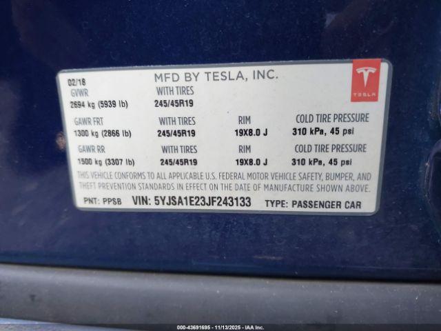 Tesla Model S Image 12