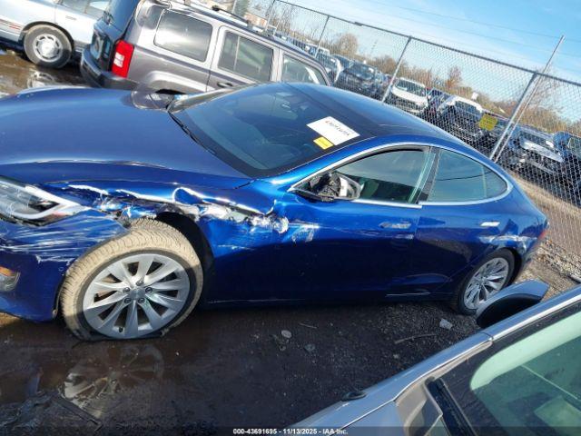 Tesla Model S Image 4
