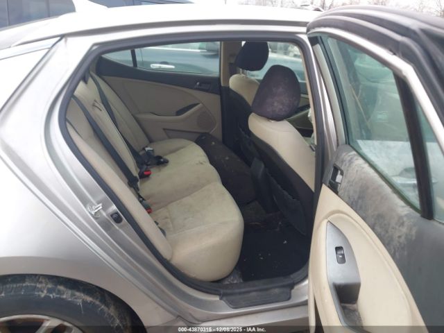 Kia Optima Lx Image 12