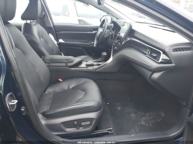 Toyota Camry Xse Image 9