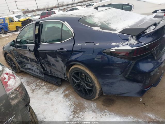 Toyota Camry Xse Image 12