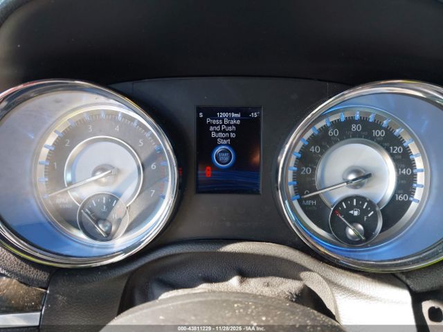 Chrysler 300c Awd Image 10