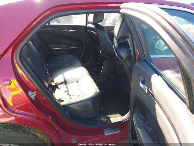 Chrysler 300c Awd Image 9