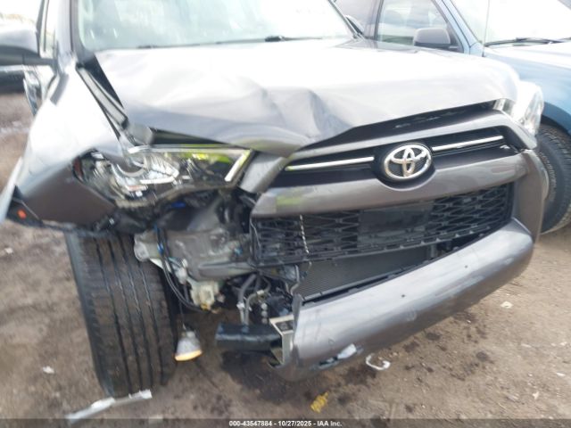 Toyota 4Runner Sr5 Premium Image 9