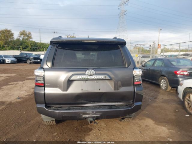 Toyota 4Runner Sr5 Premium Image 14