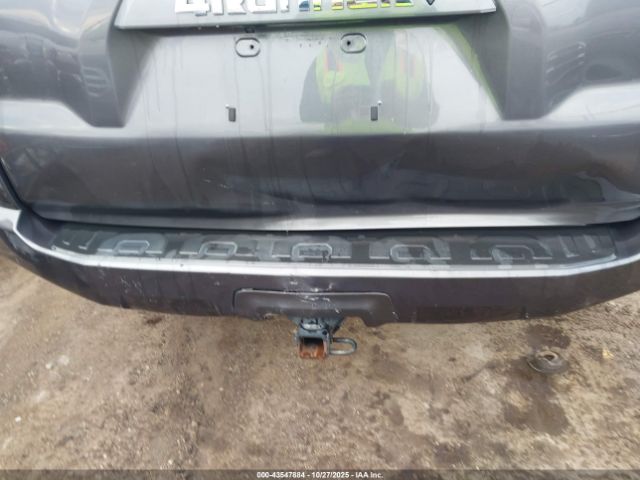 Toyota 4Runner Sr5 Premium Image 18