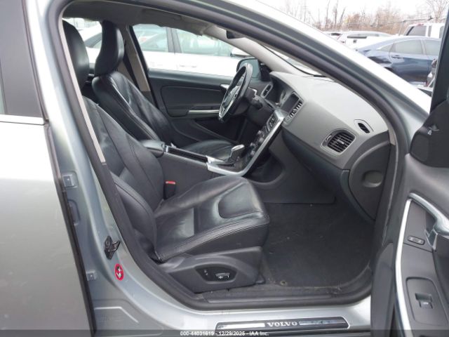 Volvo S60 T5 Image 5