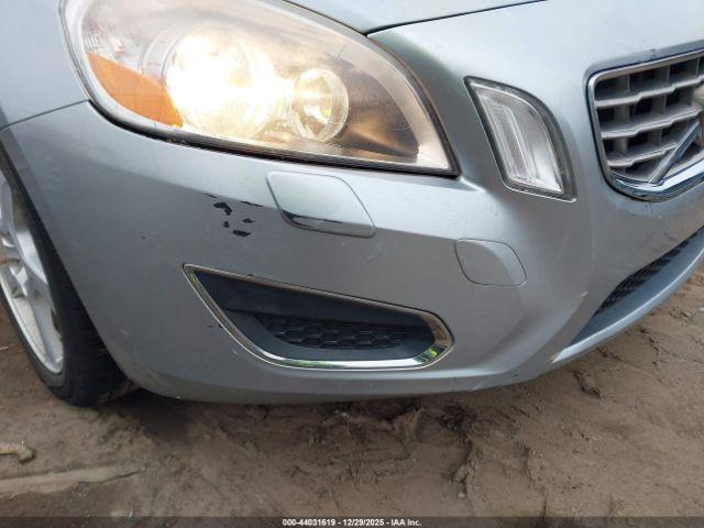 Volvo S60 T5 Image 16