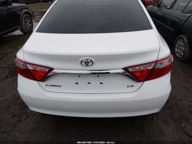 Toyota Camry Le Image 14