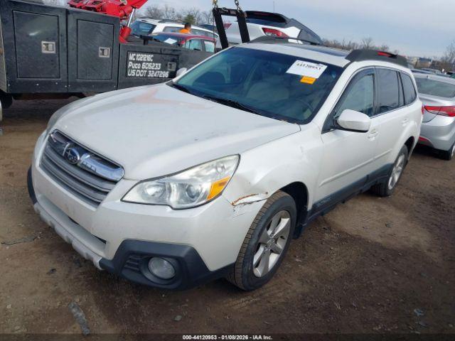Subaru Outback 2.5i Limited Image 2