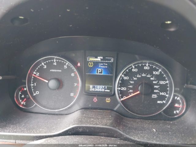 Subaru Outback 2.5i Limited Image 6