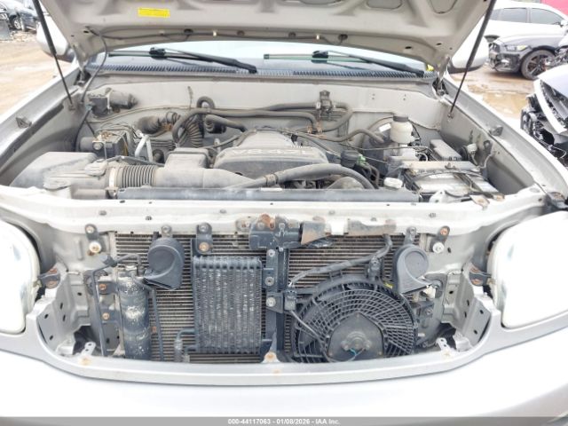 Toyota Sequoia Limited V8 Image 6