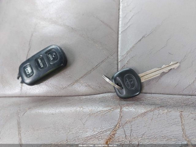 Toyota Sequoia Limited V8 Image 9