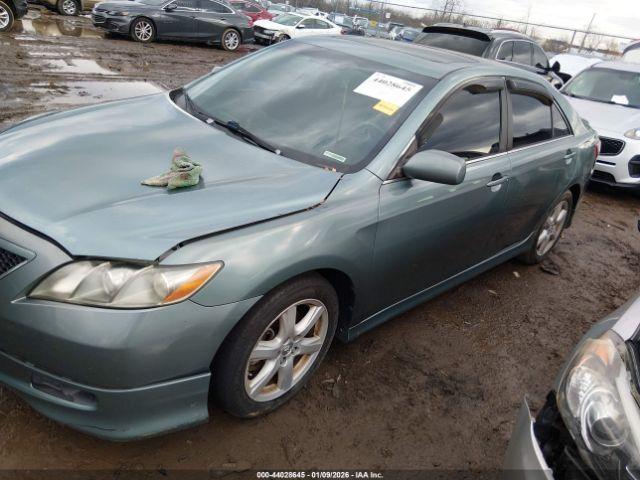 Toyota Camry Se Image 2