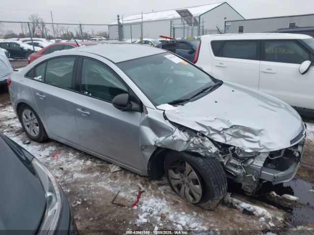 Chevrolet Cruze Ls Auto Image 4