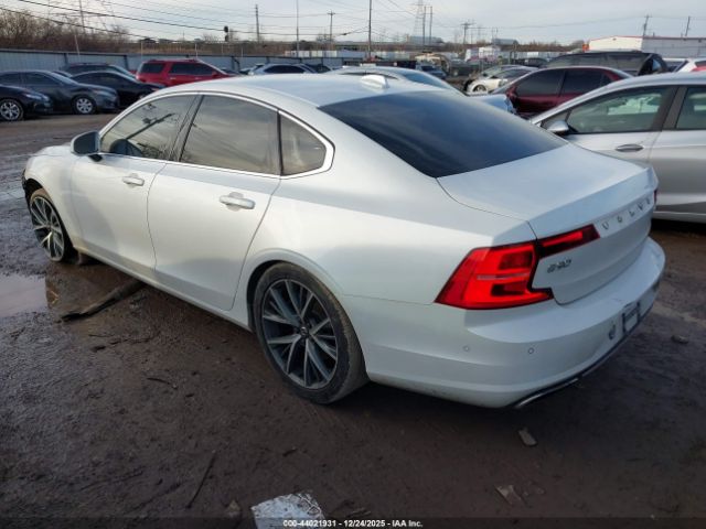 Volvo S90 T6 Momentum Image 8