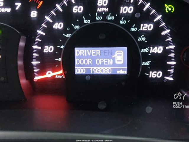 Toyota Camry Xle V6 Image 16