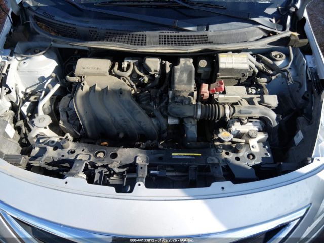 Nissan Versa 1.6 S+ Image 11